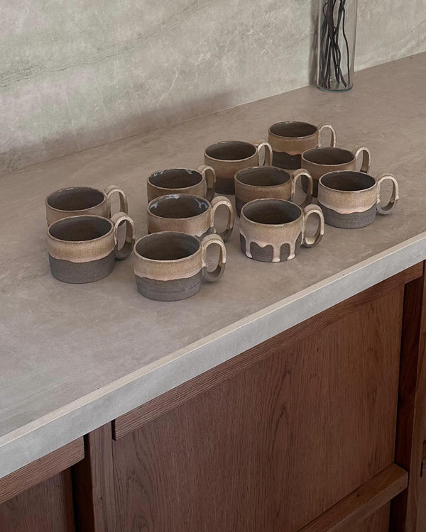 ג1- لون رمادي وبيج